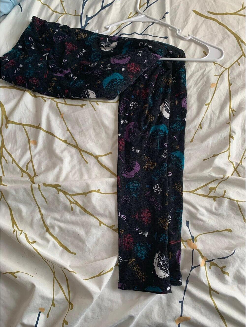 Lularoe Leggings Bakery Themed One Size (OS) Black with multicolor print - Picture 2 of 4